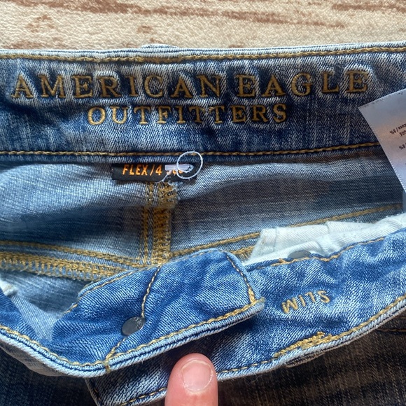 American Eagle Jeans - Picture 2 of 4